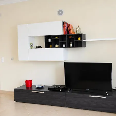 Da Rocha/1ª Linha2 Apartamento *